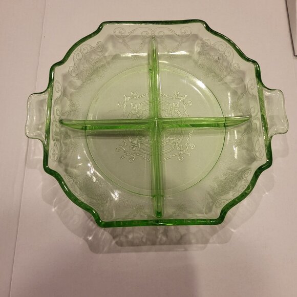 Lorain Basket Green Divided 4 Part Relish Dish Indiana Uranium Glass Depression - Picture 1 of 4